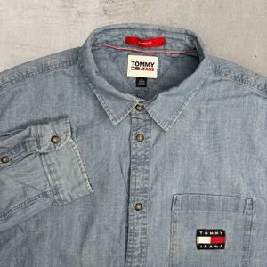 Tommy Jeans Denim Shirt Men’s XL Long Sleeve Classic Fit Hilfiger Chambray Y2K